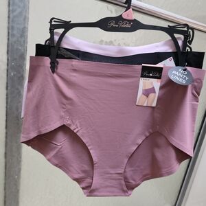 NWT Prima Valentina Seamless High-Waist Panty. 3PK-Multicolor. $35.